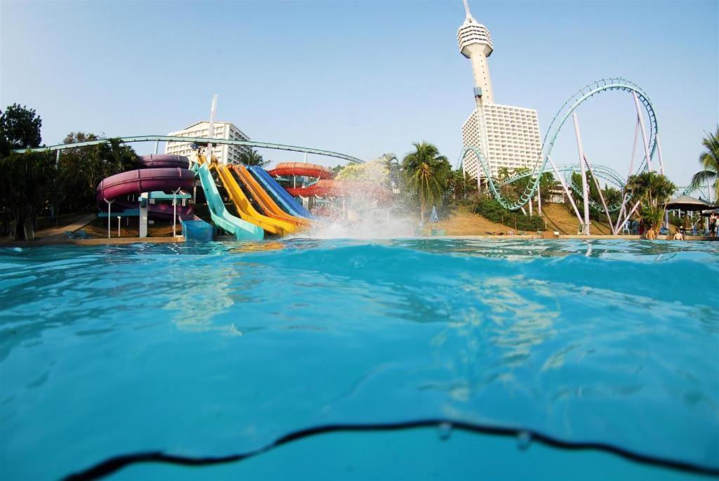 Hotel Le Cafe Royale Pattaya Zewnętrze zdjęcie
